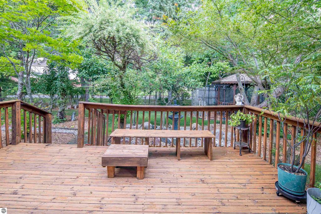 Image 51 of property listing at 1000 Country Way, Mt Pleasant, MI 48858