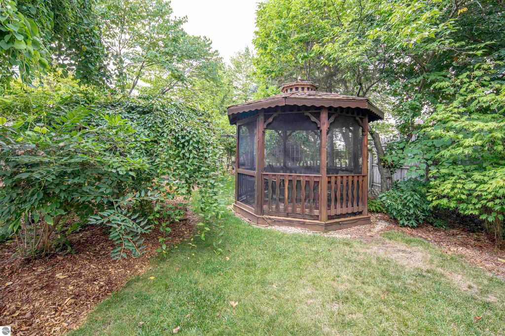 Image 55 of property listing at 1000 Country Way, Mt Pleasant, MI 48858