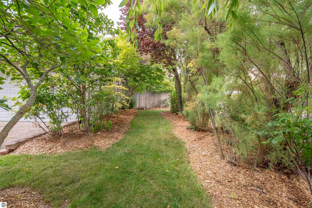 Image 71 of property listing at 1000 Country Way, Mt Pleasant, MI 48858