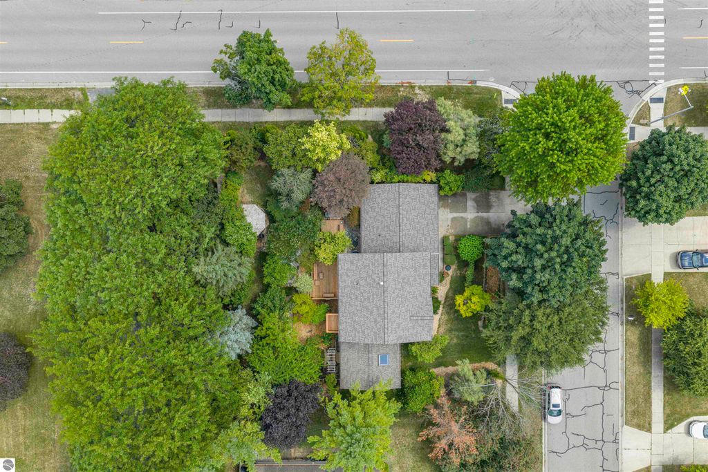 Image 73 of property listing at 1000 Country Way, Mt Pleasant, MI 48858