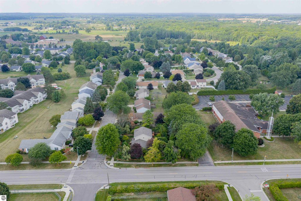 Image 79 of property listing at 1000 Country Way, Mt Pleasant, MI 48858