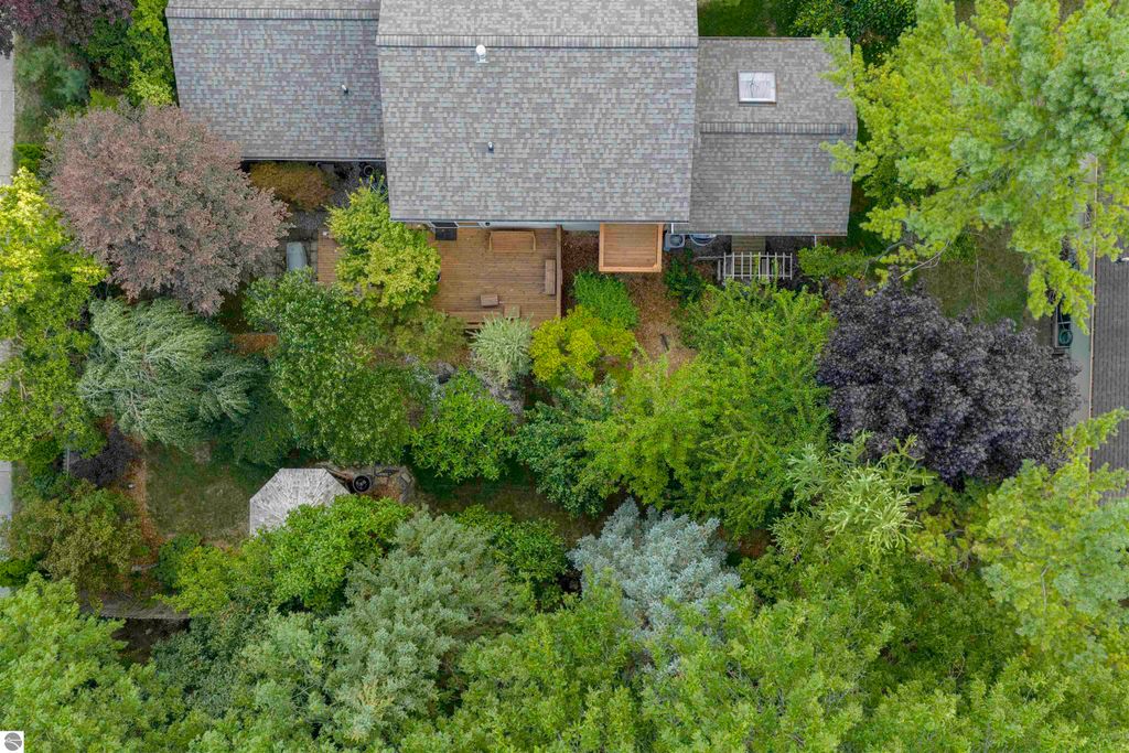 Image 83 of property listing at 1000 Country Way, Mt Pleasant, MI 48858