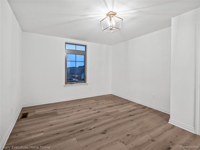 11731 Encore Court, Shelby Twp, MI 48315