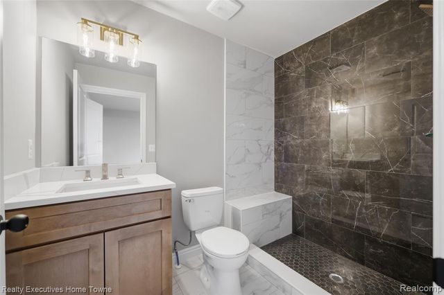 11731 Encore Court, Shelby Twp, MI 48315