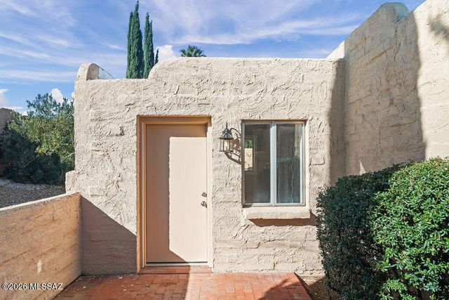 757 W Calle Del Regalo, Green Valley, AZ 85614