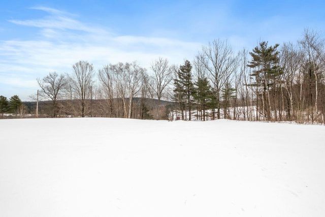 30 Knapp Road, Piermont, NH 03779