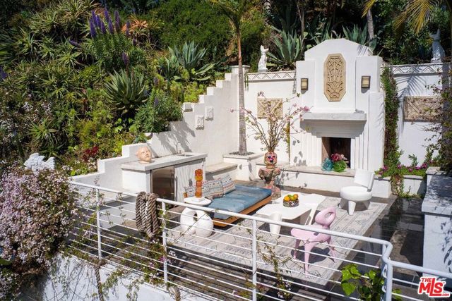 2331 Outpost Drive, Los Angeles, CA 90068