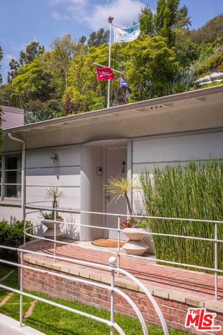 2331 Outpost Drive, Los Angeles, CA 90068