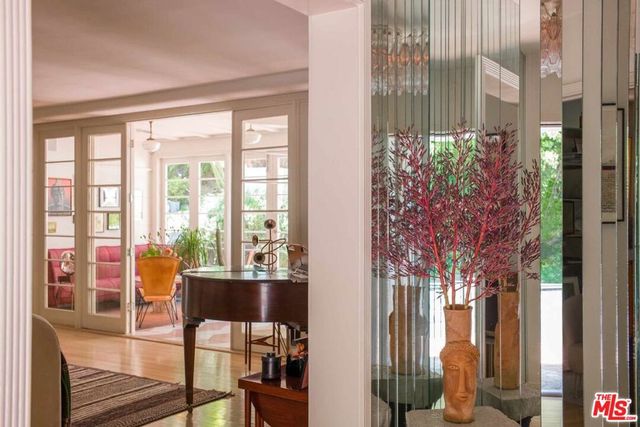 2331 Outpost Drive, Los Angeles, CA 90068