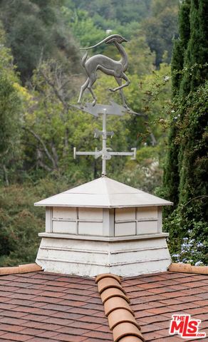 2331 Outpost Drive, Los Angeles, CA 90068