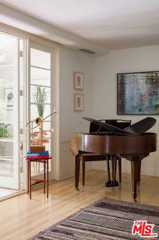 2331 Outpost Drive, Los Angeles, CA 90068