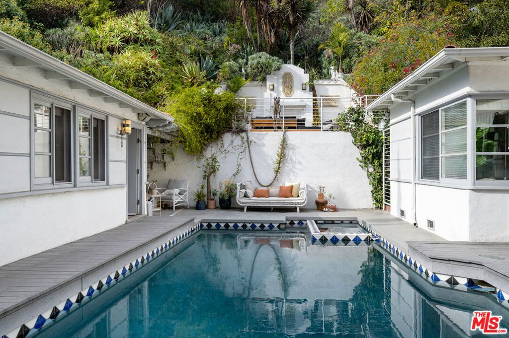 2331 Outpost Drive, Los Angeles, CA 90068