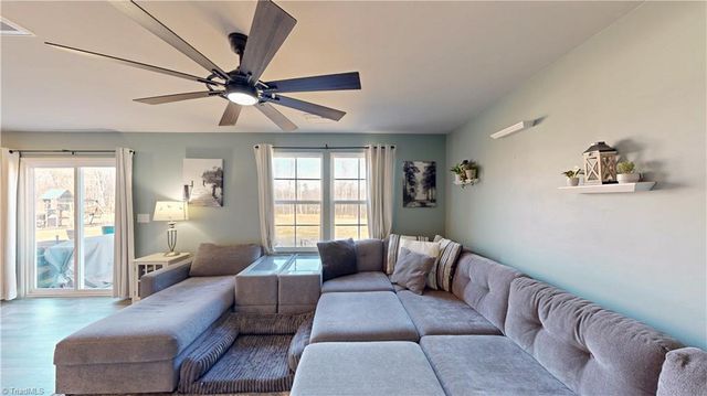 606 BYERLY Road, Lexington, NC 27295