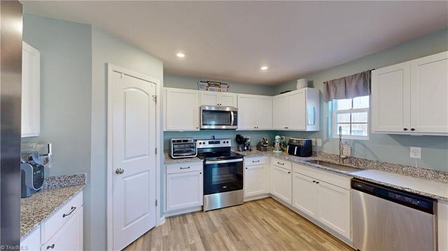 606 BYERLY Road, Lexington, NC 27295