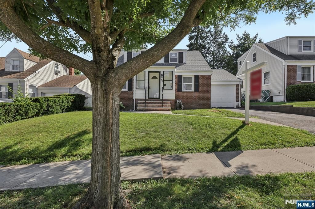 75 Emerson Street, Clifton, NJ 07013