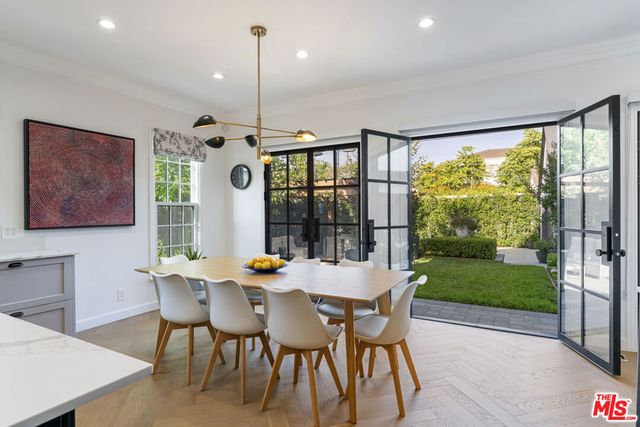 202 S Citrus Avenue, Los Angeles, CA 90036
