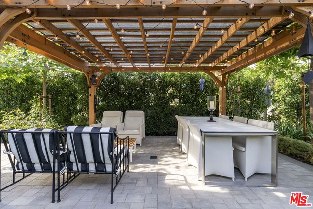202 S Citrus Avenue, Los Angeles, CA 90036