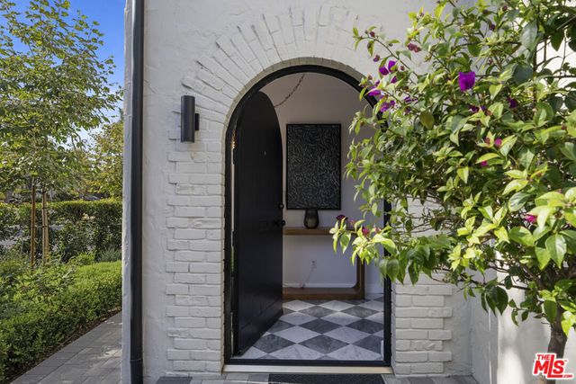 202 S Citrus Avenue, Los Angeles, CA 90036