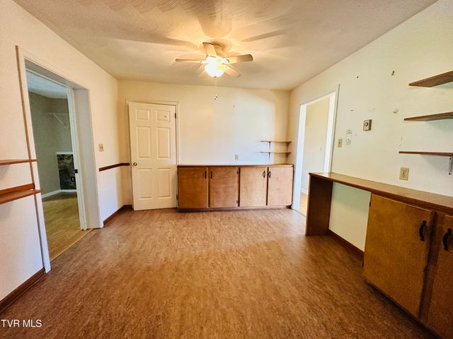 28236 Lee Highway, Meadowview, VA 24361