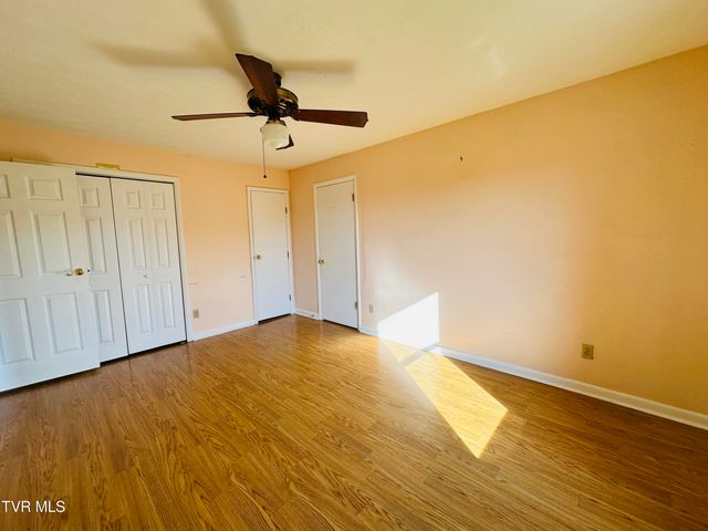 28236 Lee Highway, Meadowview, VA 24361