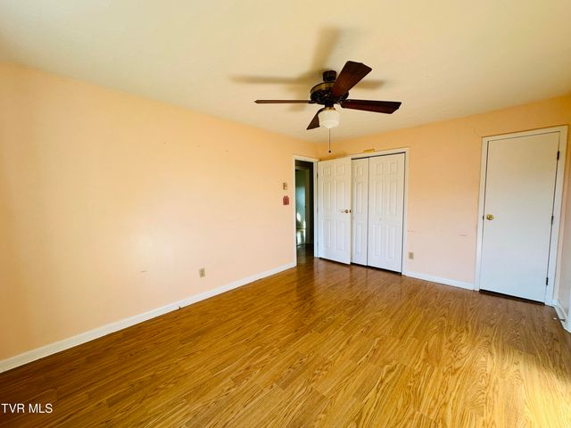 28236 Lee Highway, Meadowview, VA 24361