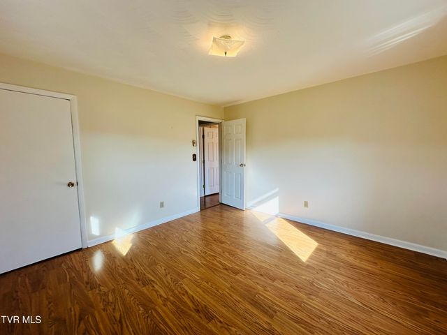 28236 Lee Highway, Meadowview, VA 24361
