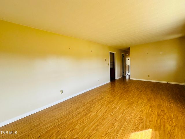 28236 Lee Highway, Meadowview, VA 24361