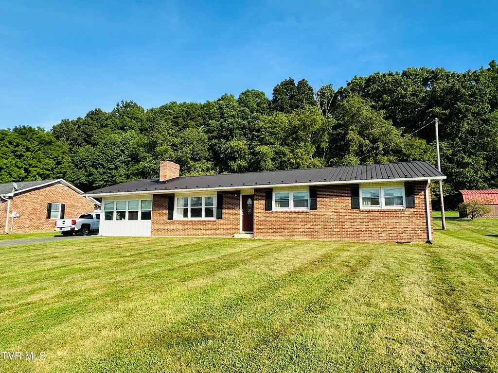 28236 Lee Highway, Meadowview, VA 24361
