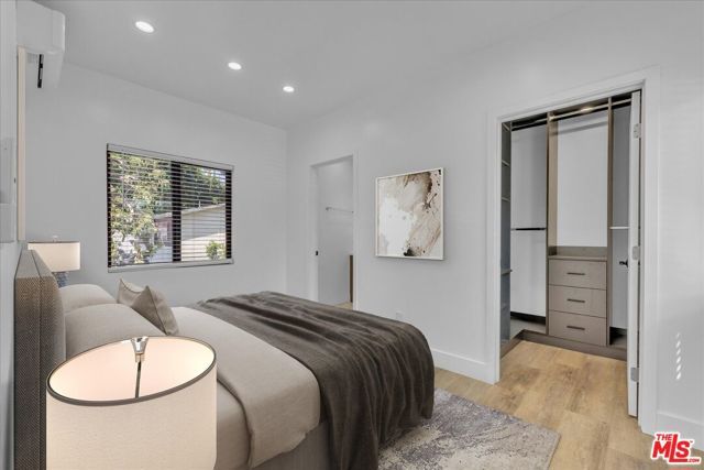 14121 Califa Street, Sherman Oaks, CA 91401