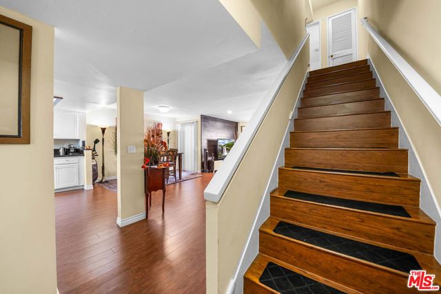 554 E San Jose Avenue 203, Burbank, CA 91501