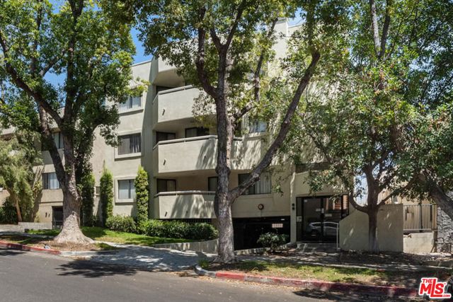 554 E San Jose Avenue 203, Burbank, CA 91501