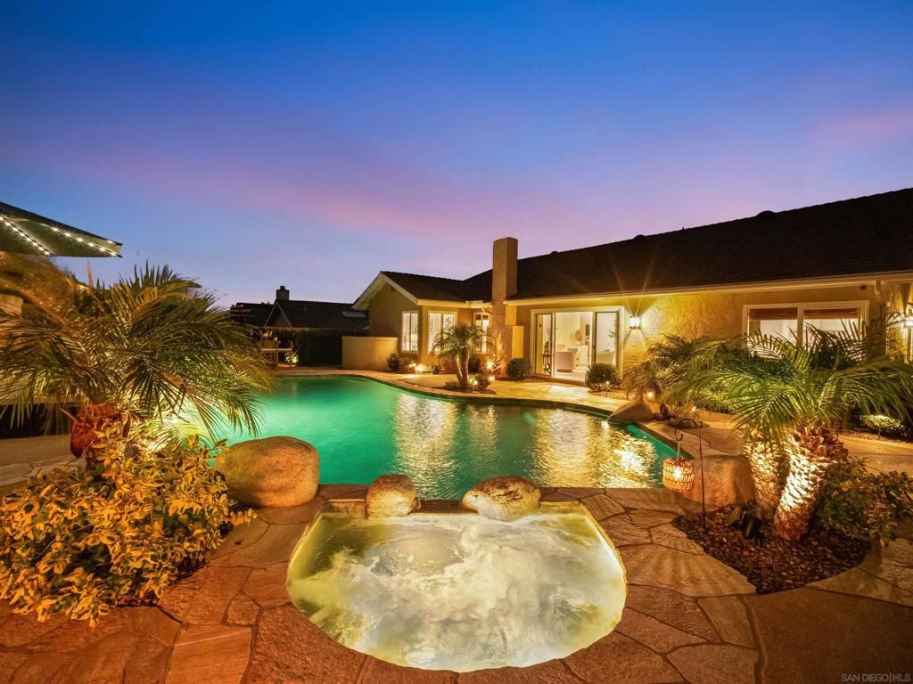 Image 9 of property listing at 1022 Daisy Avenue, Carlsbad, CA 92011