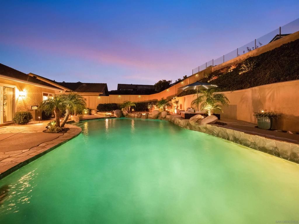 Image 11 of property listing at 1022 Daisy Avenue, Carlsbad, CA 92011