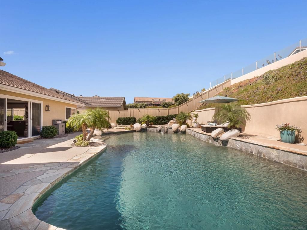 Image 12 of property listing at 1022 Daisy Avenue, Carlsbad, CA 92011