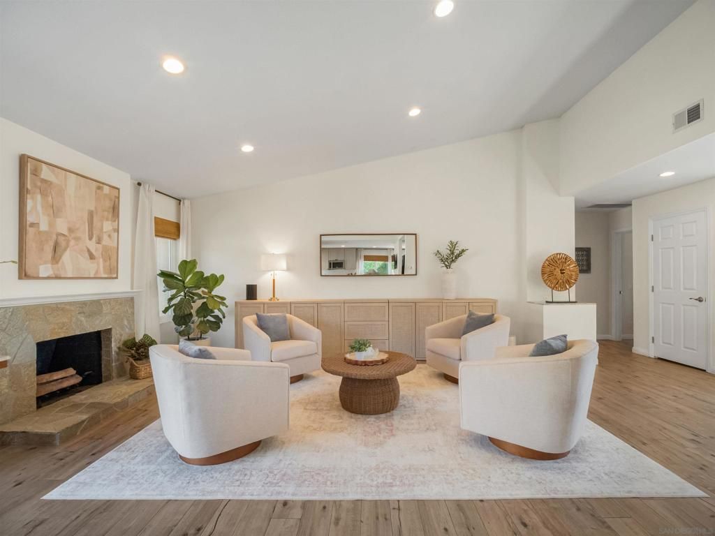 Image 29 of property listing at 1022 Daisy Avenue, Carlsbad, CA 92011