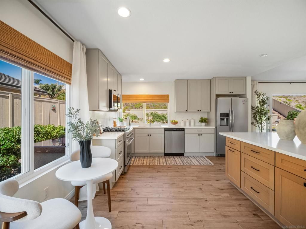 Image 35 of property listing at 1022 Daisy Avenue, Carlsbad, CA 92011
