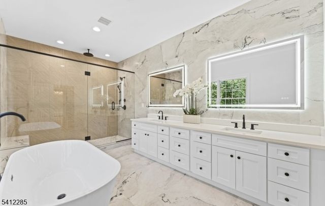 13 Penwood Rd, Livingston Twp., NJ 07039