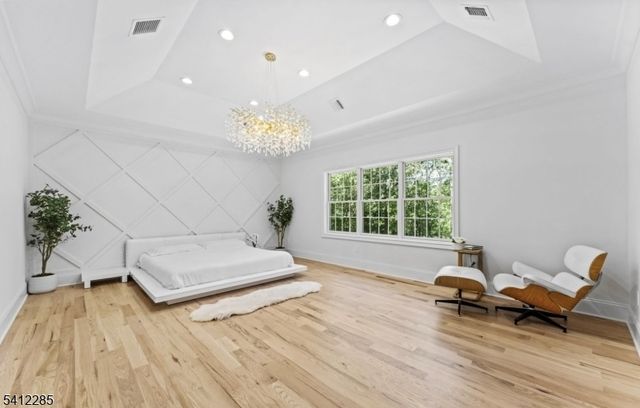 13 Penwood Rd, Livingston Twp., NJ 07039