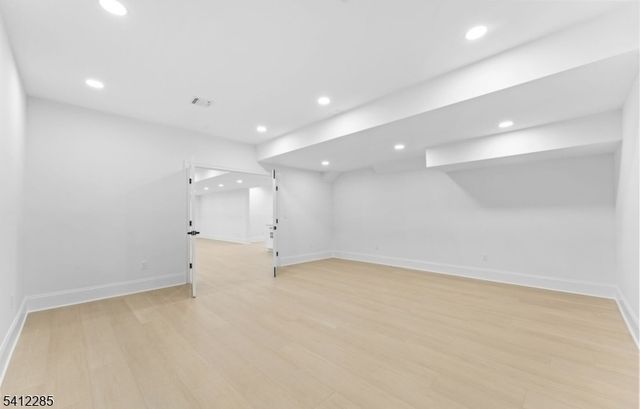 13 Penwood Rd, Livingston Twp., NJ 07039