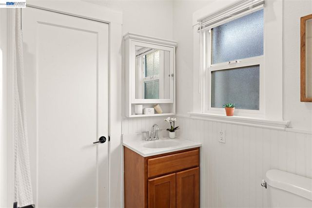 2242 39th Ave, Oakland, CA 94601