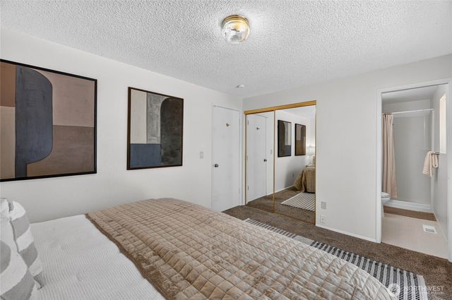 528 SW 118th Street, Seattle, WA 98146