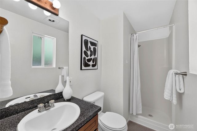 528 SW 118th Street, Seattle, WA 98146