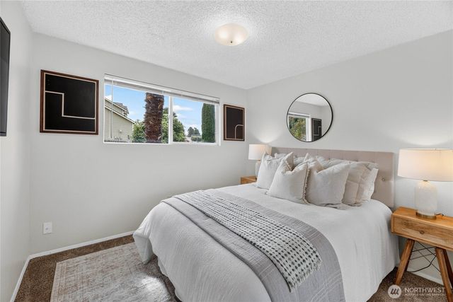 528 SW 118th Street, Seattle, WA 98146