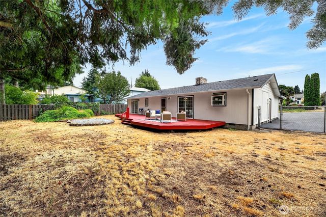 528 SW 118th Street, Seattle, WA 98146