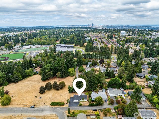 528 SW 118th Street, Seattle, WA 98146