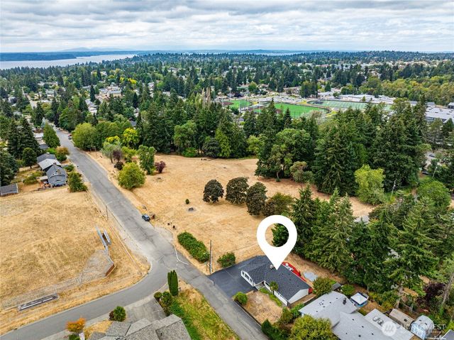 528 SW 118th Street, Seattle, WA 98146