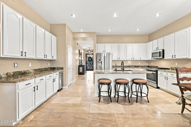 22215 N 51ST Street, Phoenix, AZ 85054