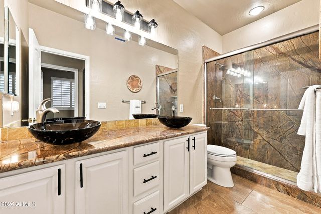 22215 N 51ST Street, Phoenix, AZ 85054