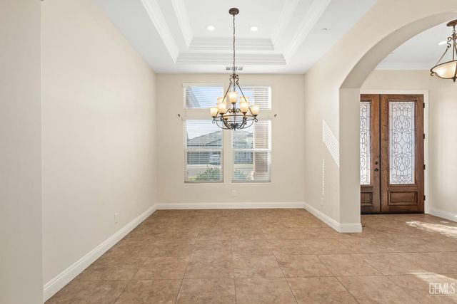 760 Brookside Drive, Shafter, CA 93263