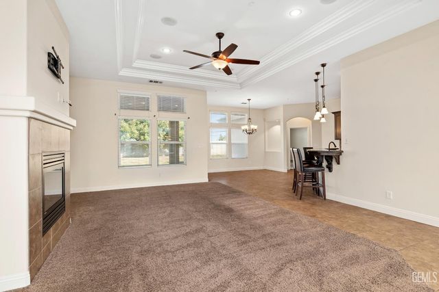 760 Brookside Drive, Shafter, CA 93263